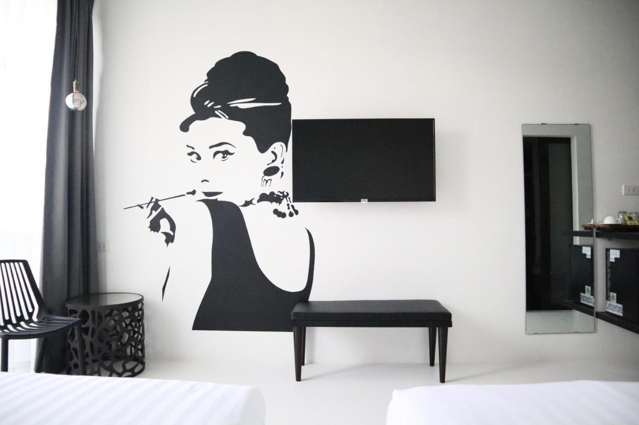 Goodnight Poshtel + Free Netflix Hotel Hatjaj Kültér fotó